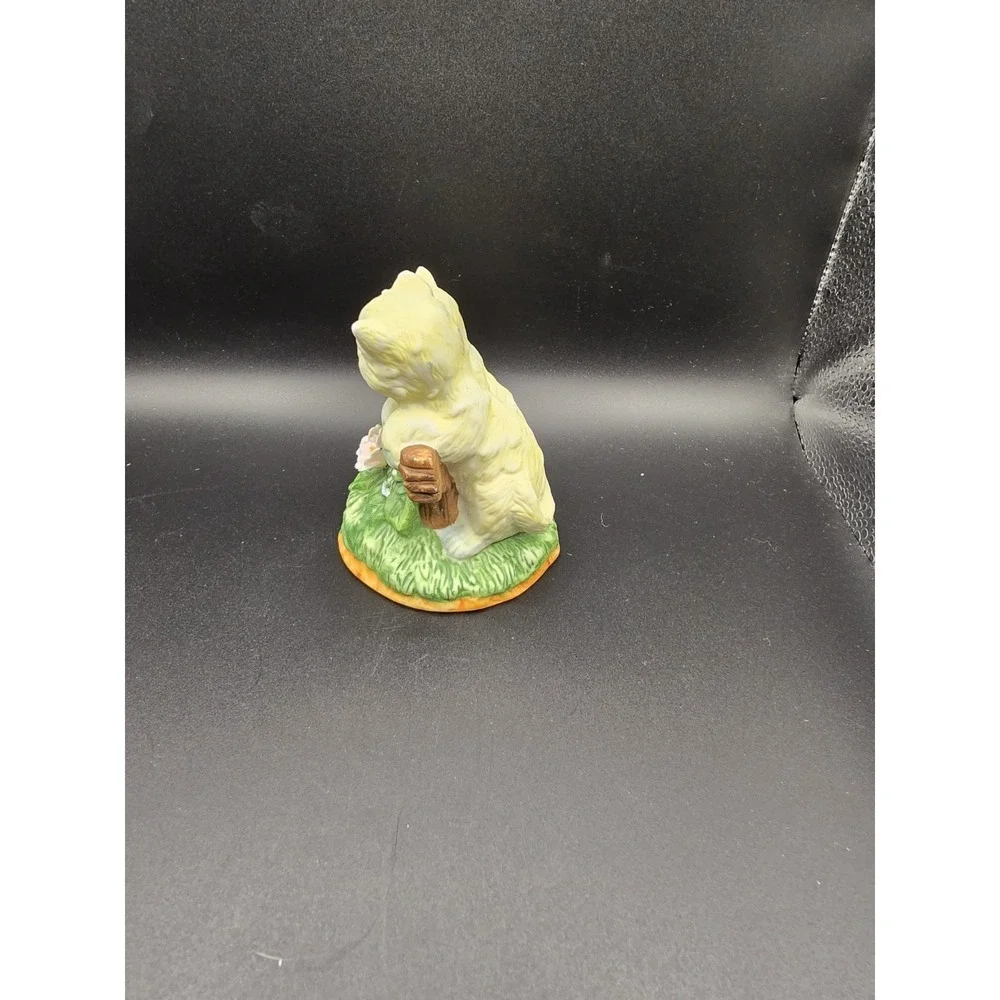 VTG Miniature Porcelain Persian Cat Figure 1990s